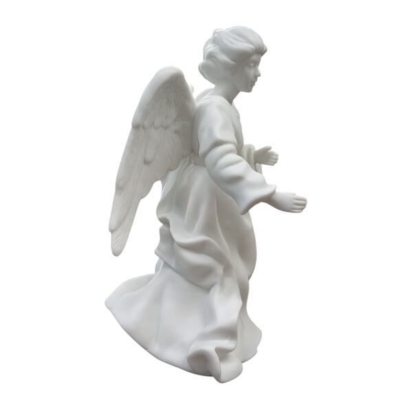 AVON Nativity Collectibles Standing Angel Figurine 1987 With Box White Porcelain - Picture 6 of 10